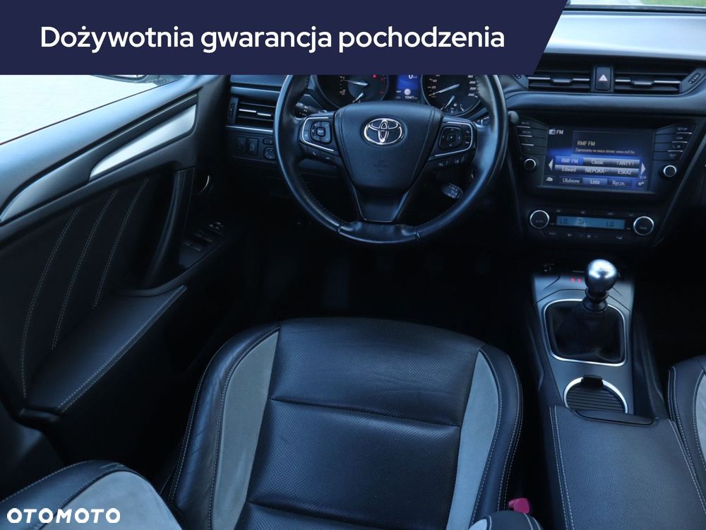 Toyota Avensis - 9