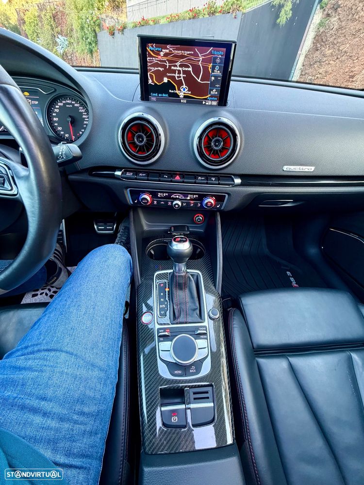 Audi RS3 Sportback S tronic - 32