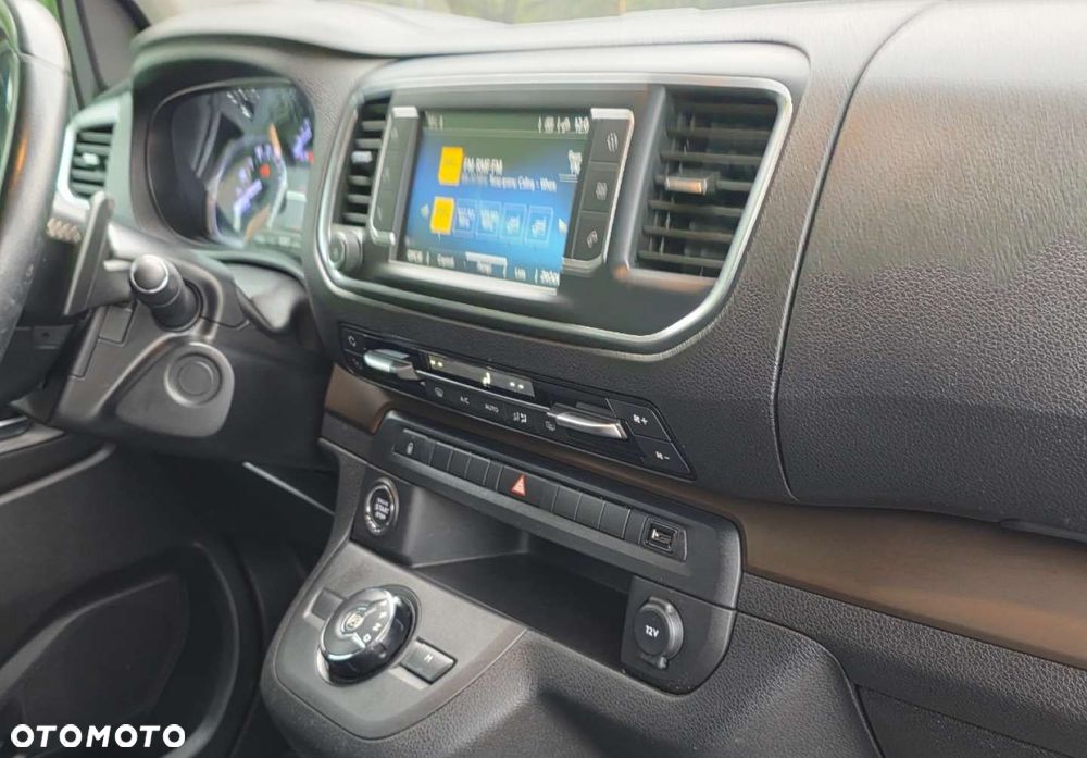 Toyota Proace Verso - 23