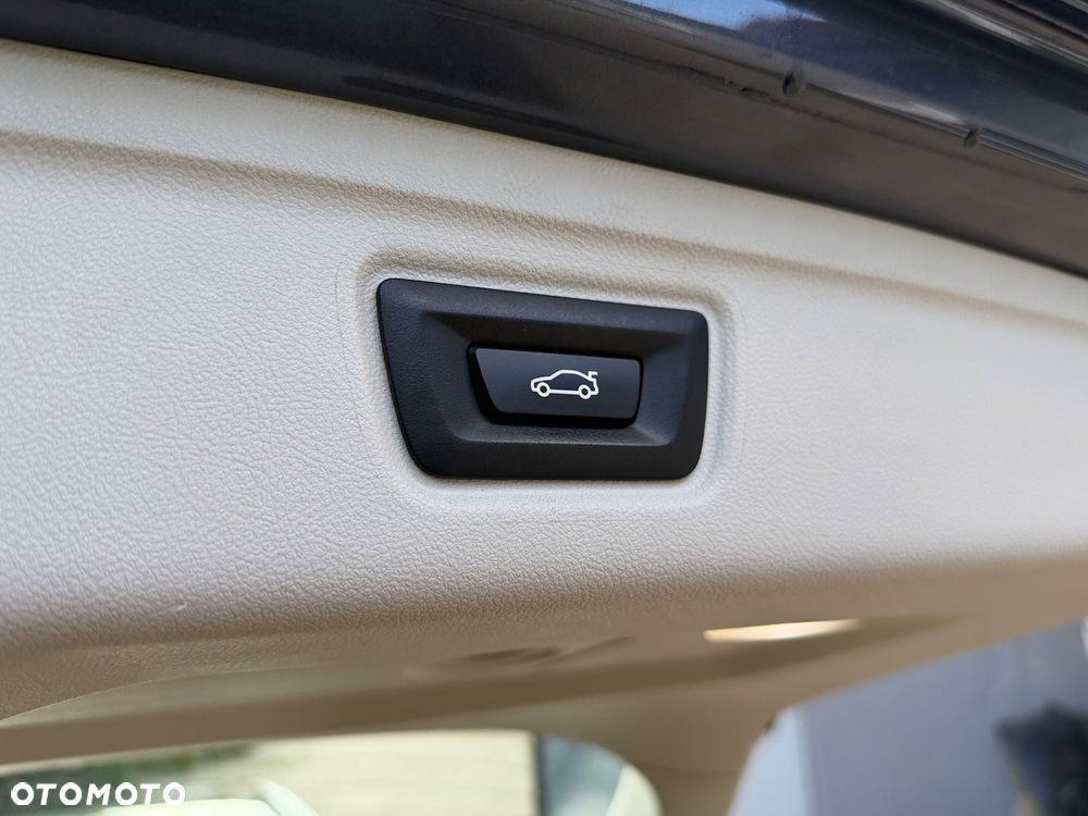BMW Seria 3 330e Advantage - 17