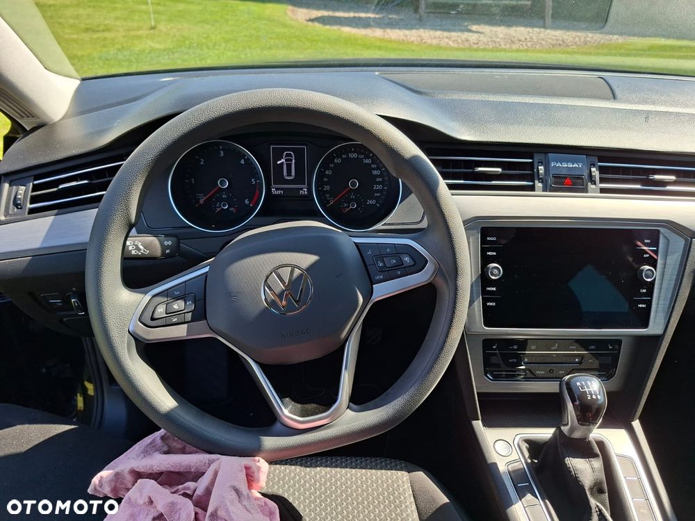 Volkswagen Passat Variant 2.0 TDI BMT Trendline - 8