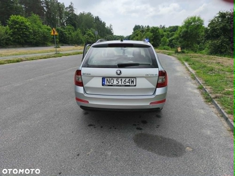Skoda Octavia 1.6 TDI Style DSG - 15