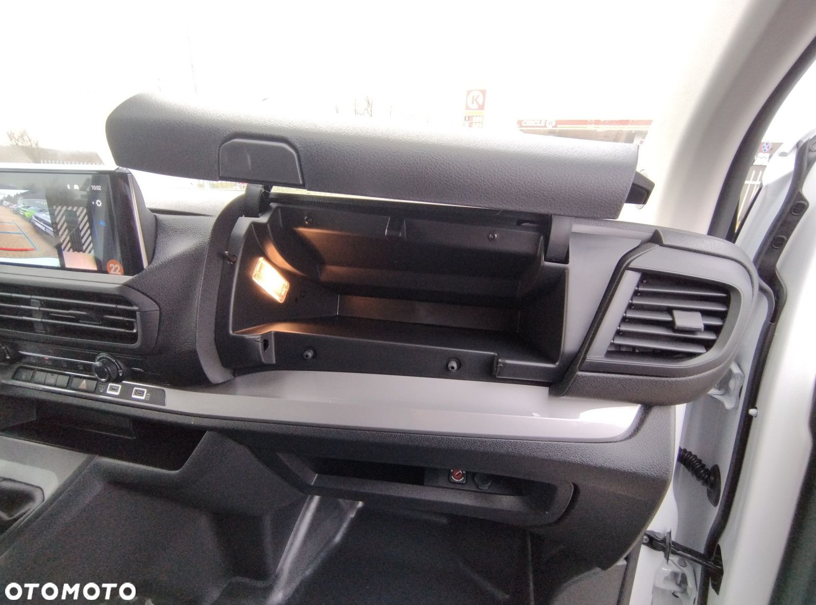 Opel vivaro Nowy Vivaro Furgon Long 2.0d 144 KM MT6 - 26
