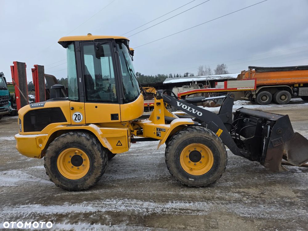 Volvo L30G Krokodyl Widly z Niemiec Cat Liebherr Atlas - 3