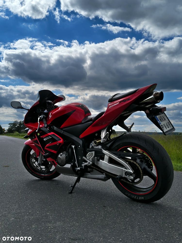 Honda CBR - 8
