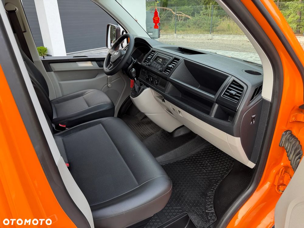 Volkswagen Transporter T6 Doka 6 osób / Oryginalny stan / Serwis tylko w Aso / Stan jak nowego / Fv23% - 30