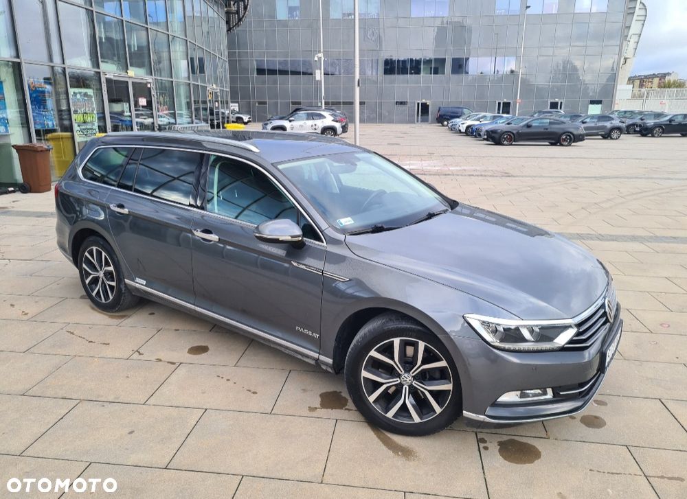 Volkswagen Passat - 11