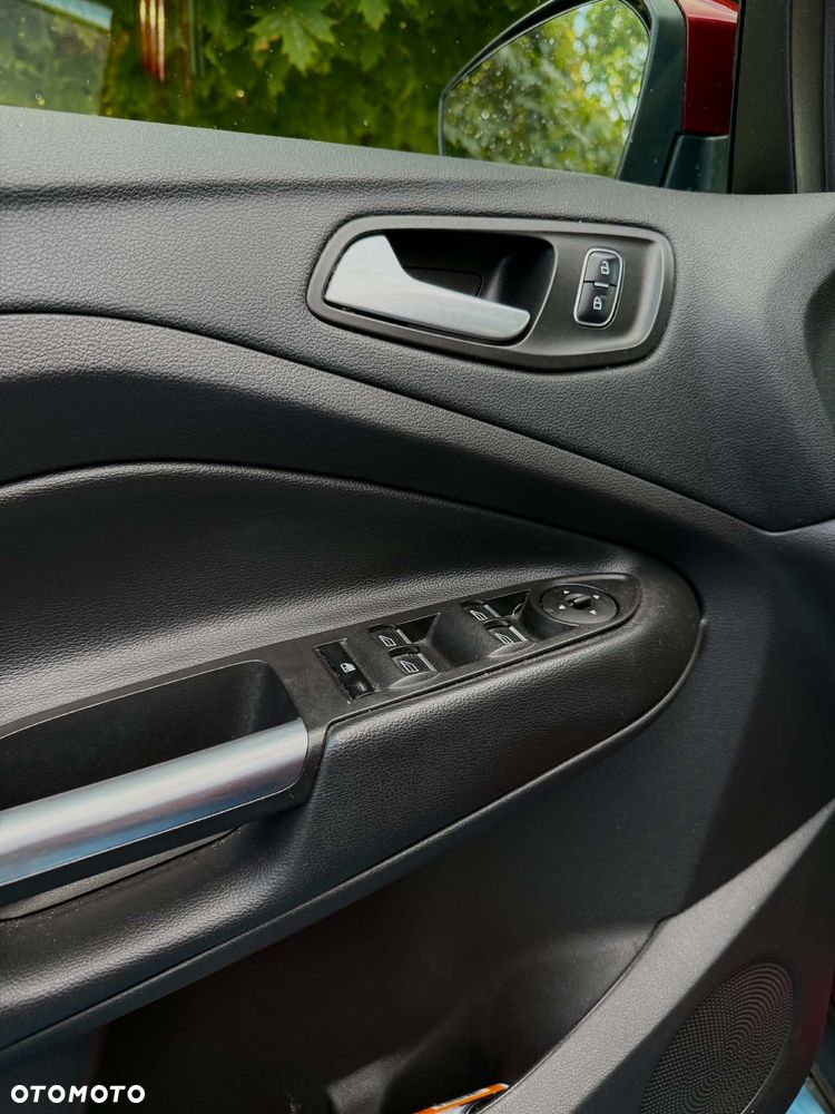 Ford Escape 1.5 EcoBoost AWD SE - 8