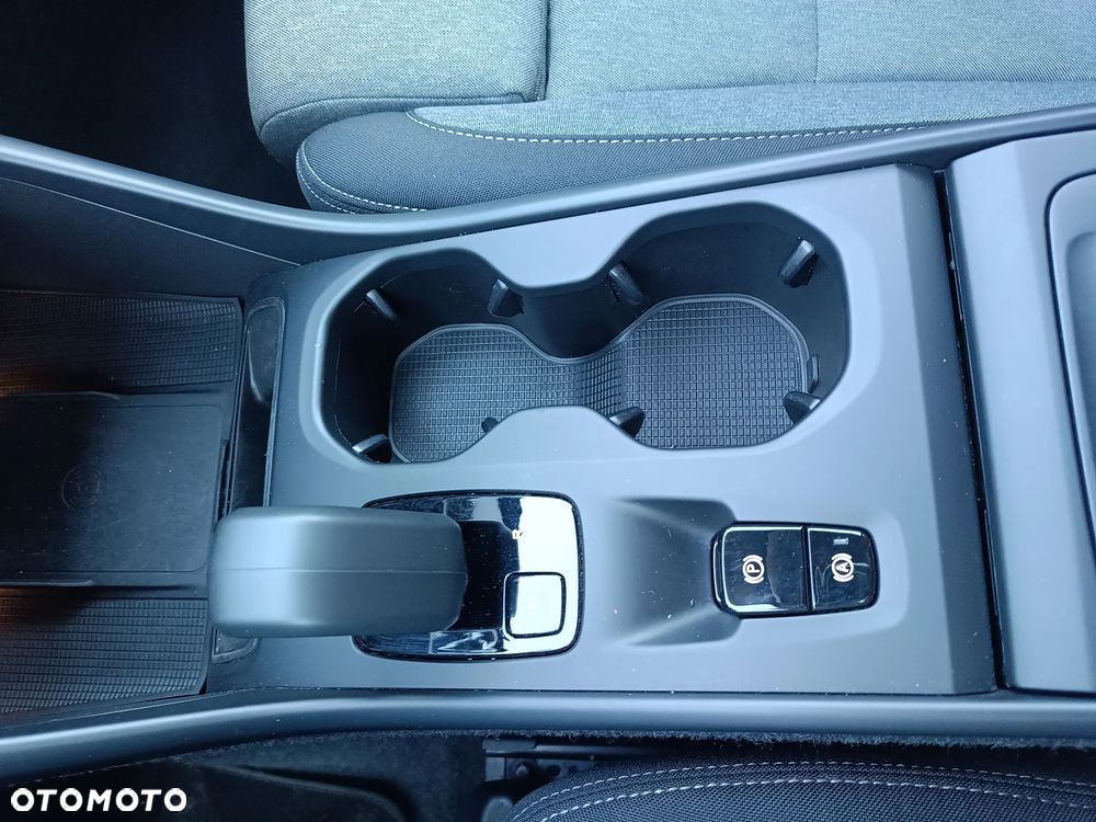 Volvo XC 40 T2 Core - 11