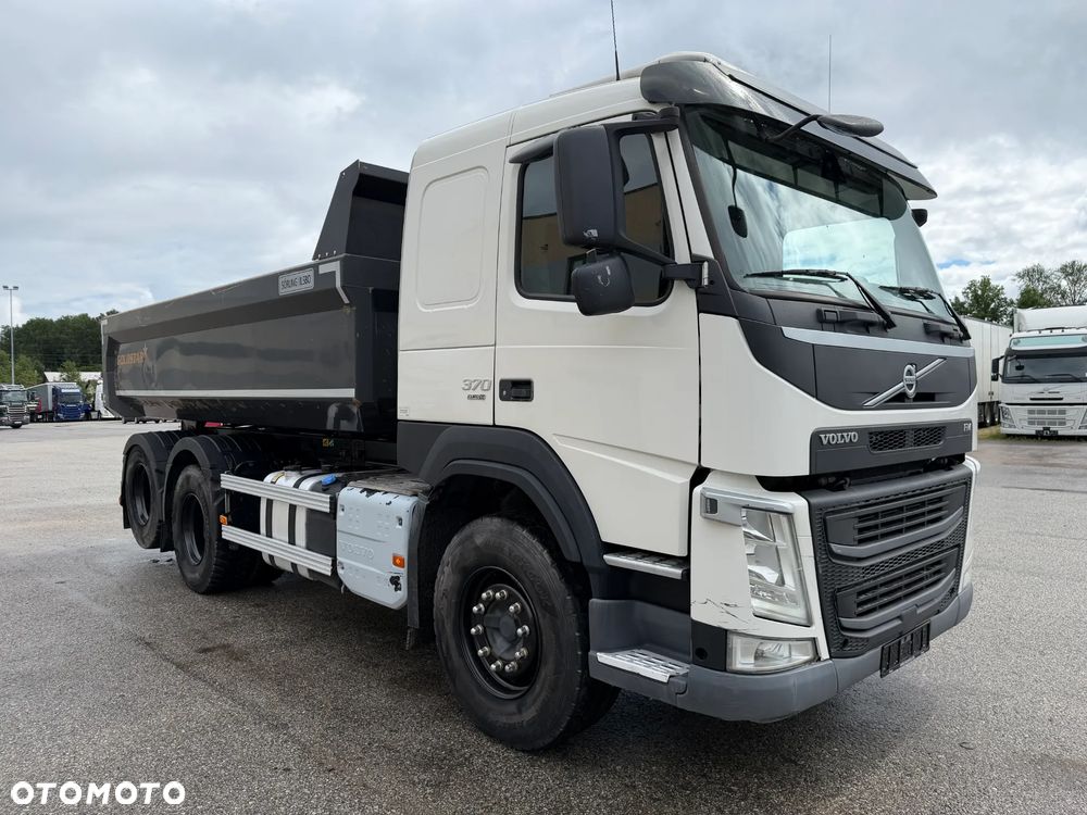 Volvo FM370 6X2 EURO6 - 4