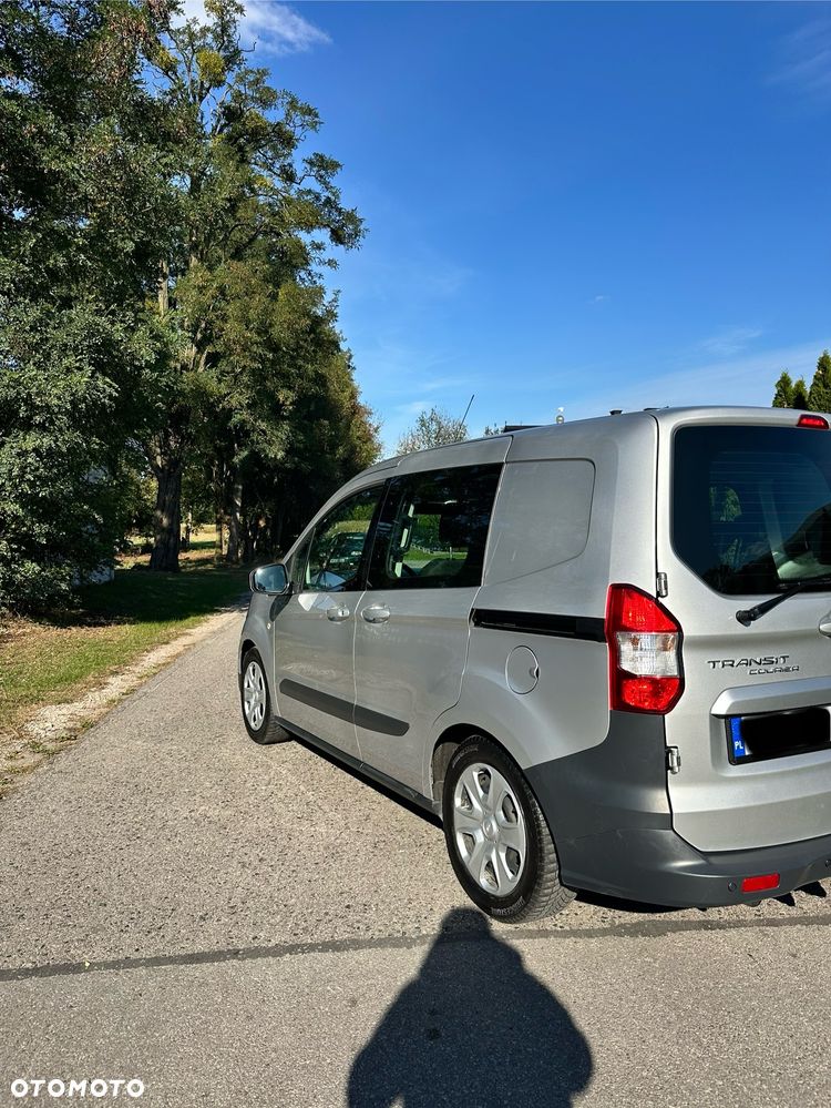 Ford Courier - 7