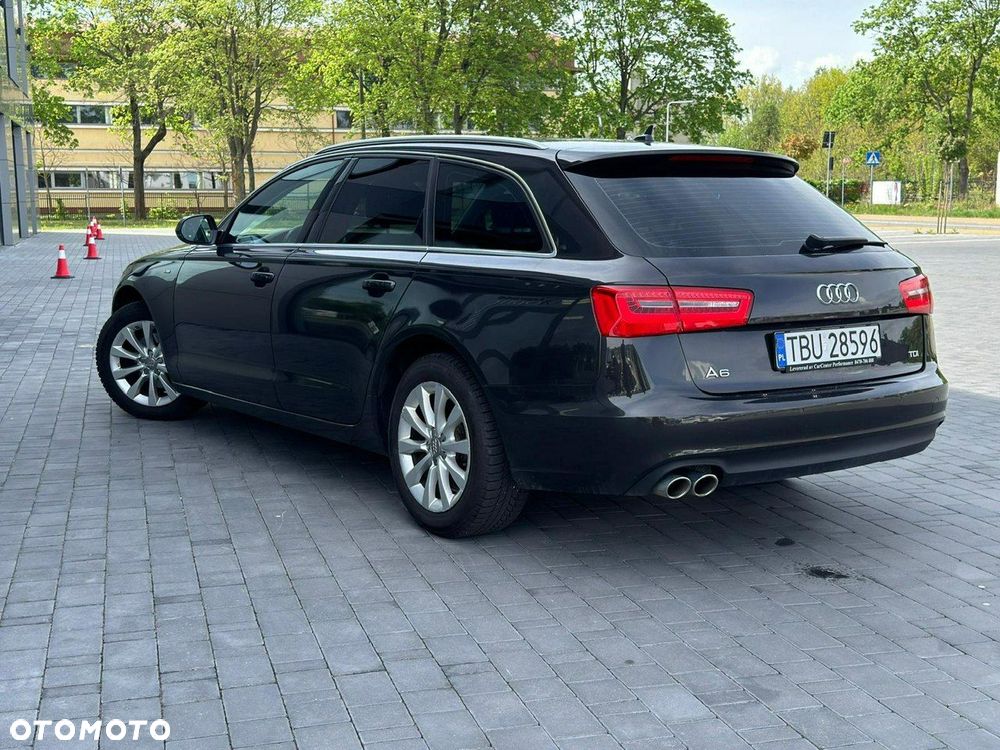 Audi A6 Avant - 11