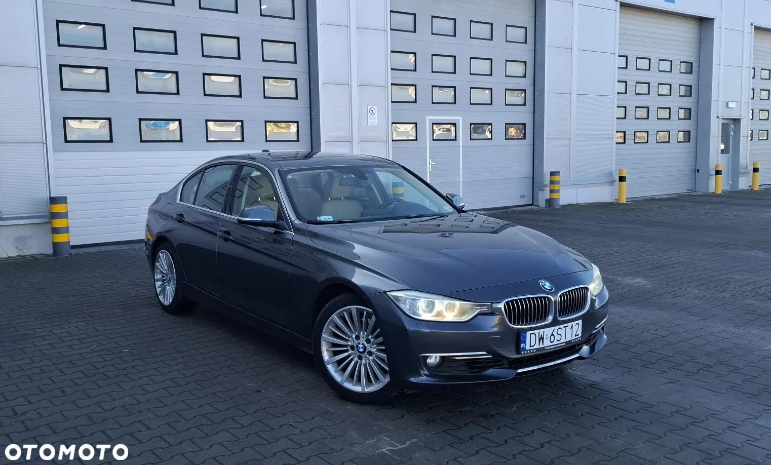 BMW Seria 3 328i Luxury Line - 3