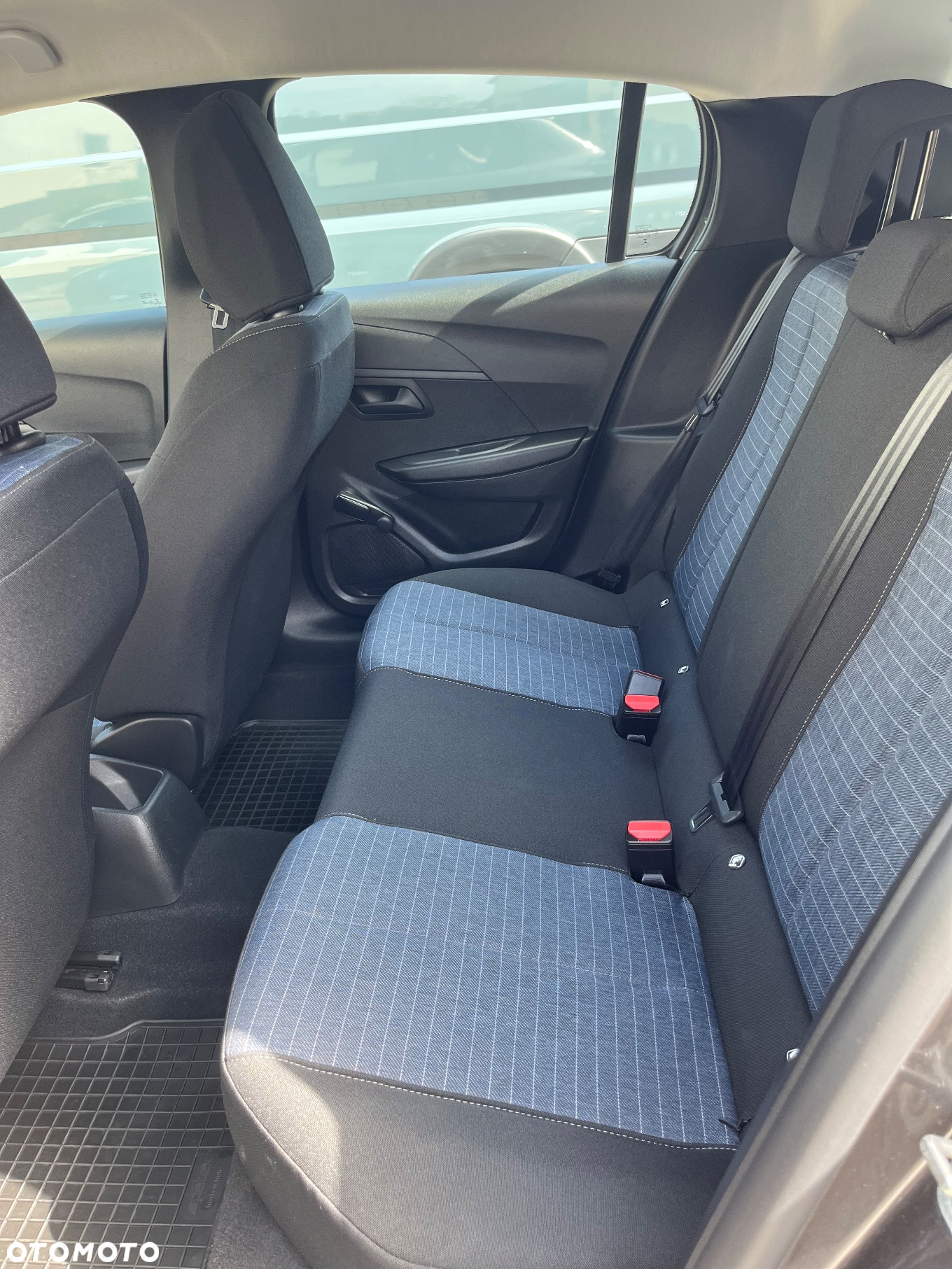 Peugeot 208 PureTech 75 Active Pack - 17