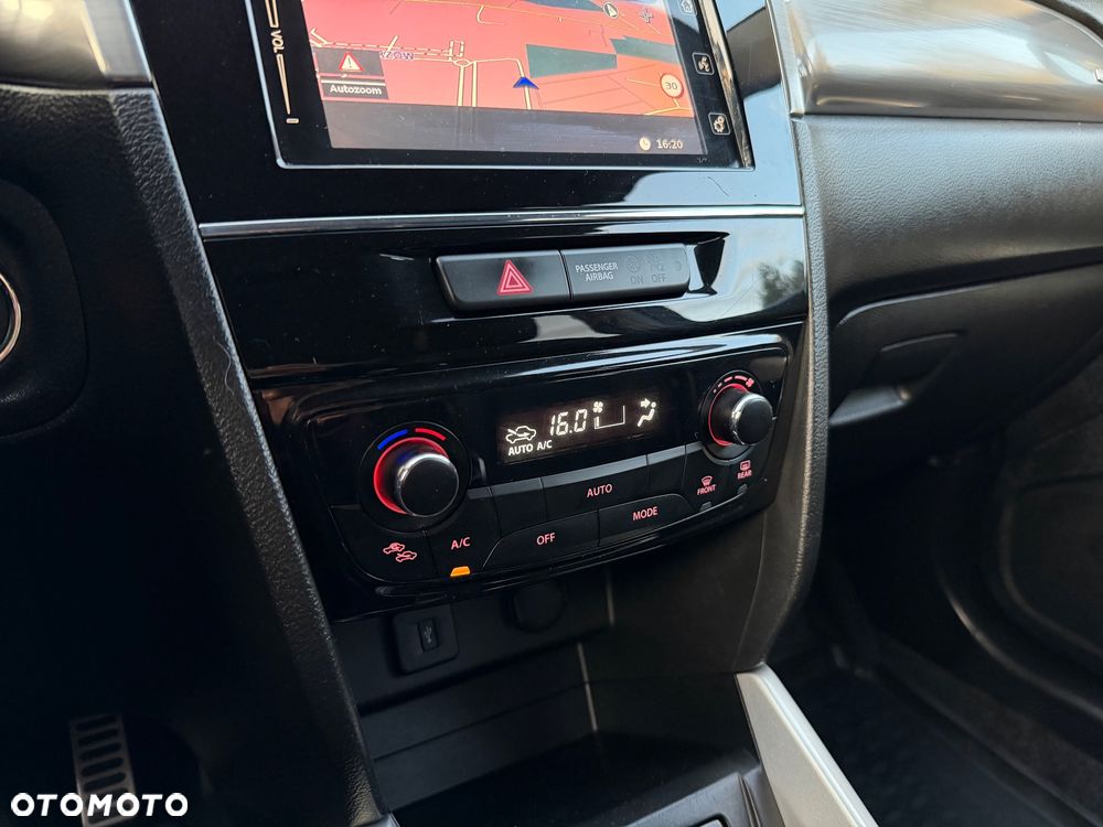 Suzuki Vitara 1.4 T Boosterjet S 4WD - 30
