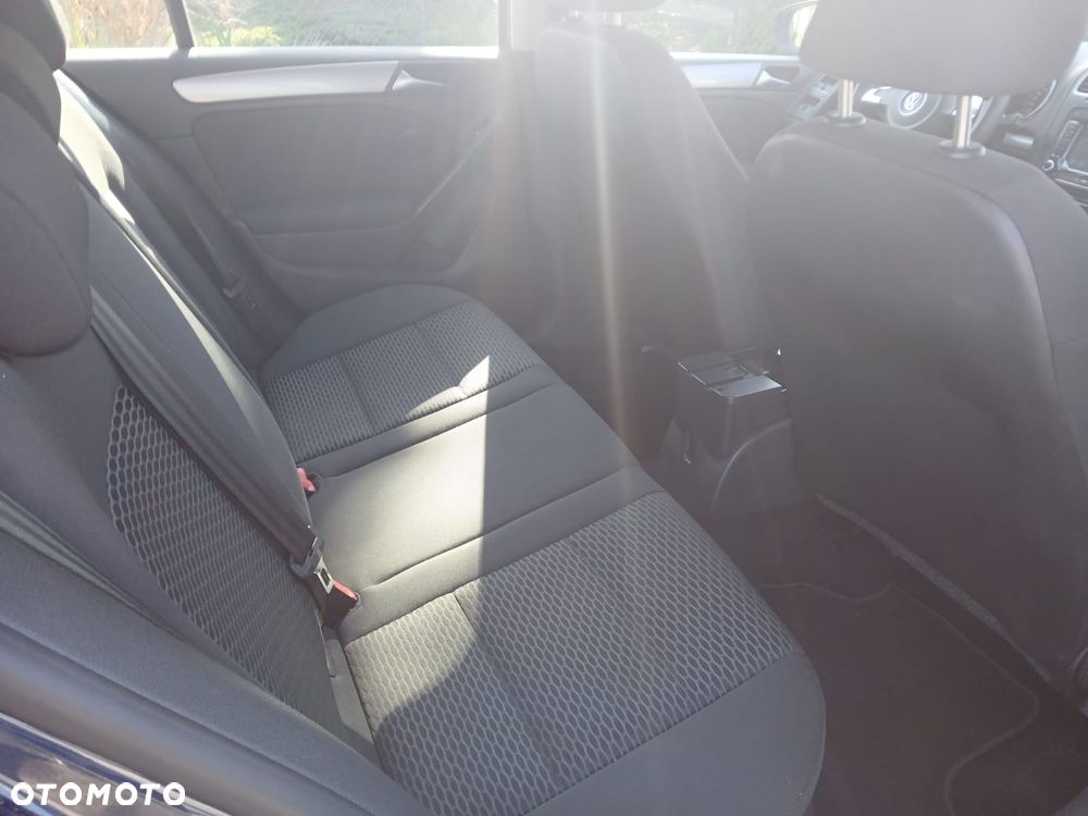 Volkswagen Golf - 13