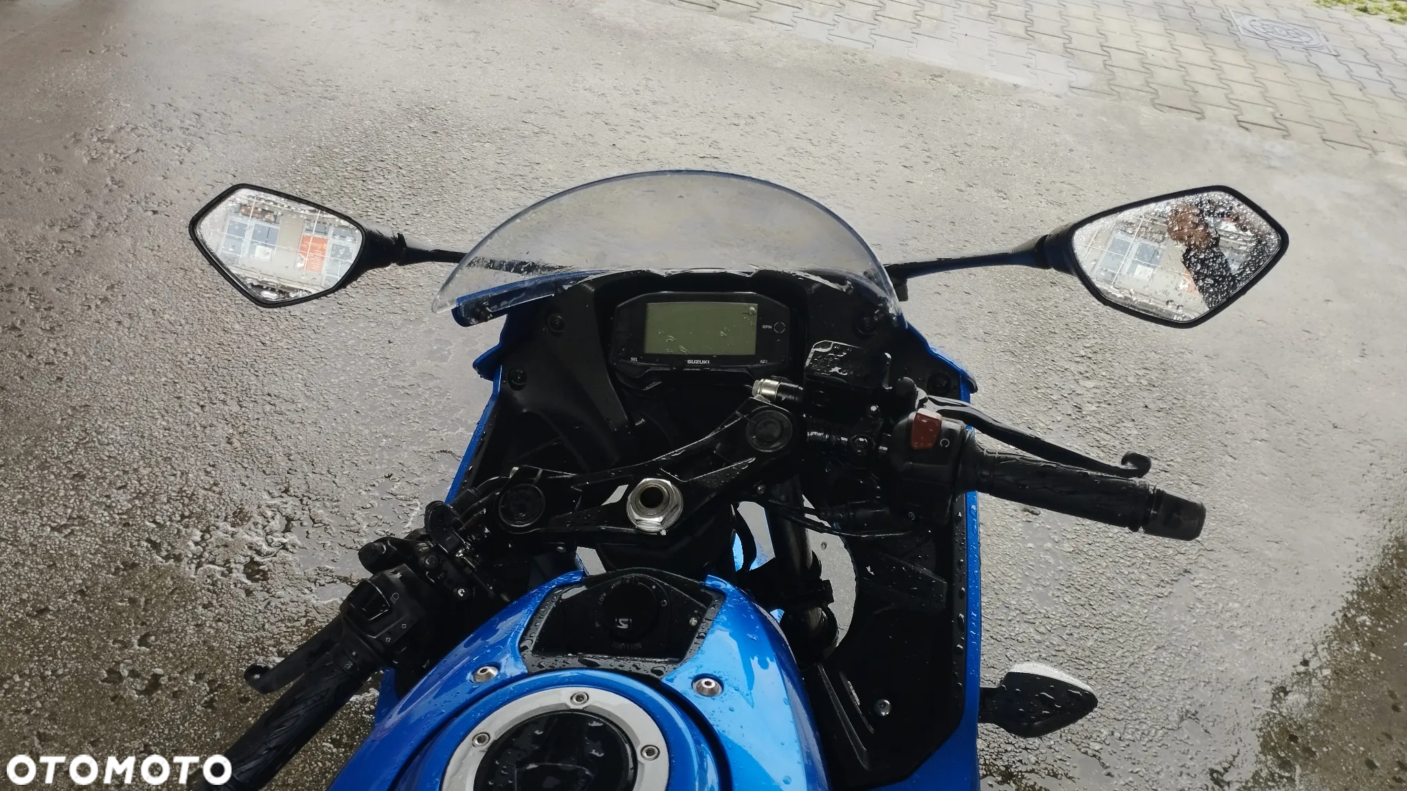 Suzuki GSX-R - 3