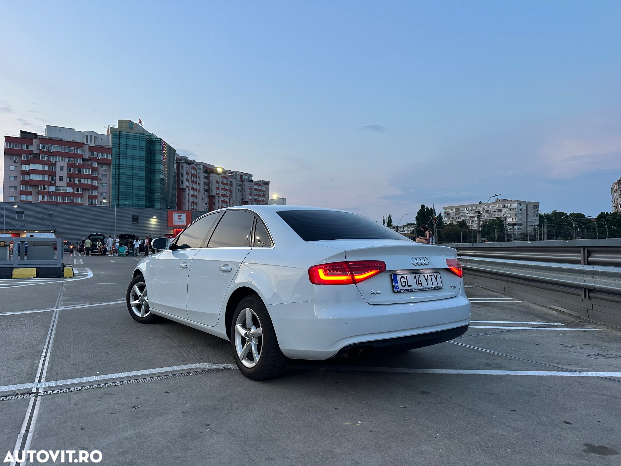 Audi A4 2.0 TDI B8 Multitronic - 3