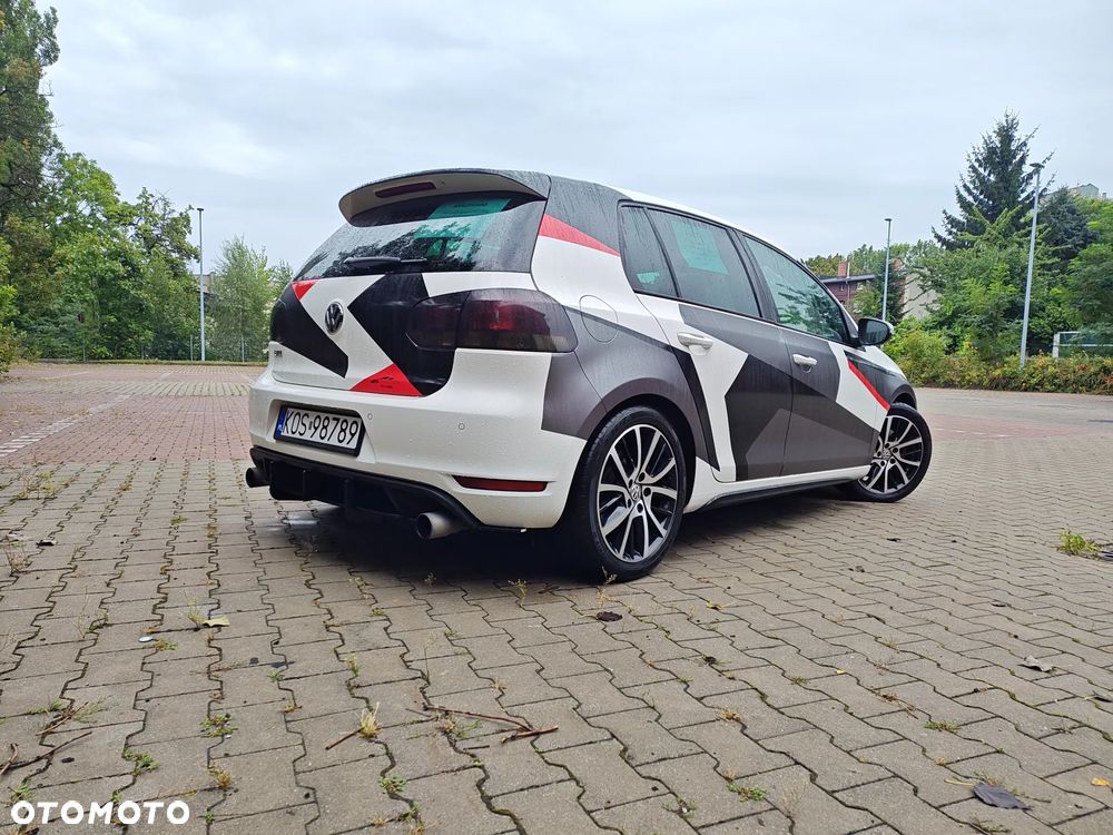 Volkswagen Golf VI 2.0 TSI GTI - 3