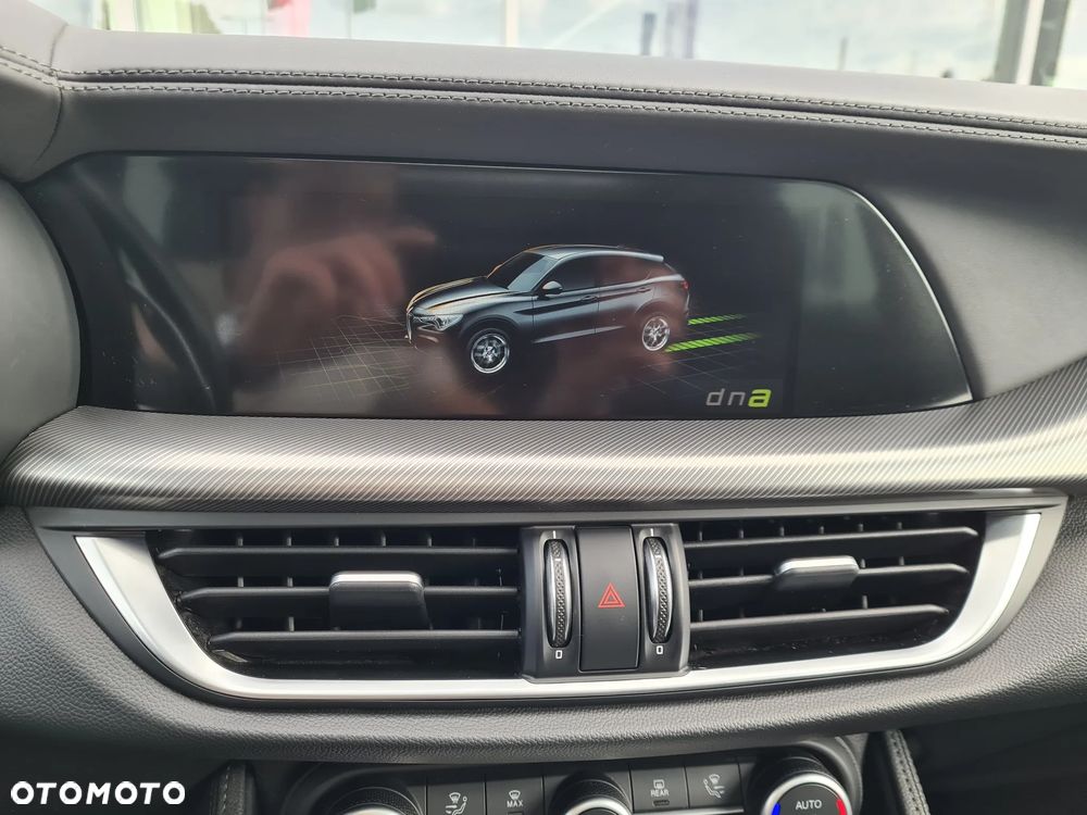 Alfa Romeo Stelvio 2.0 Turbo Veloce Q4 - 21