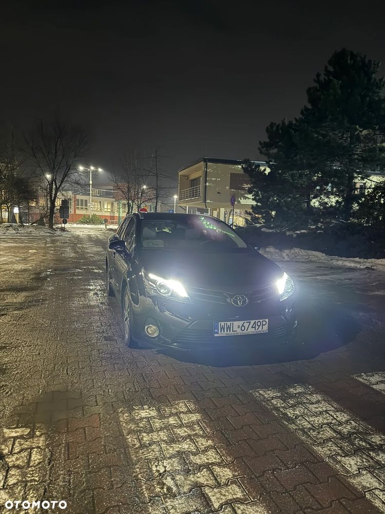 Toyota Avensis 2.2 D-4D Premium - 34