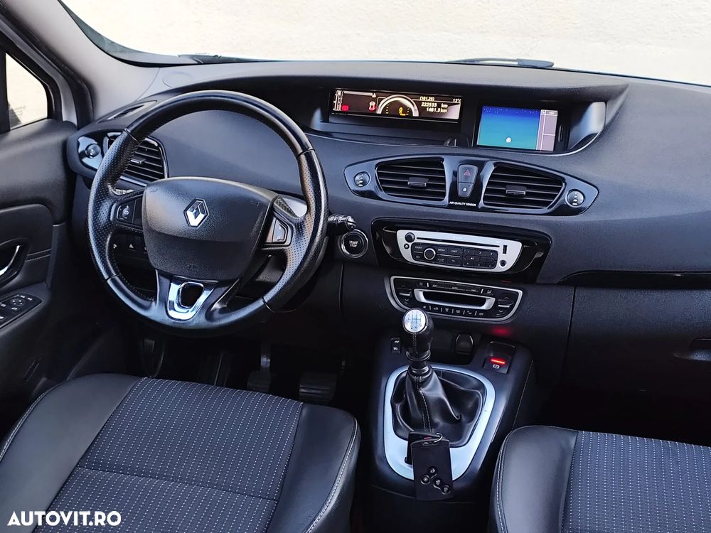 Renault Grand Scenic - 11