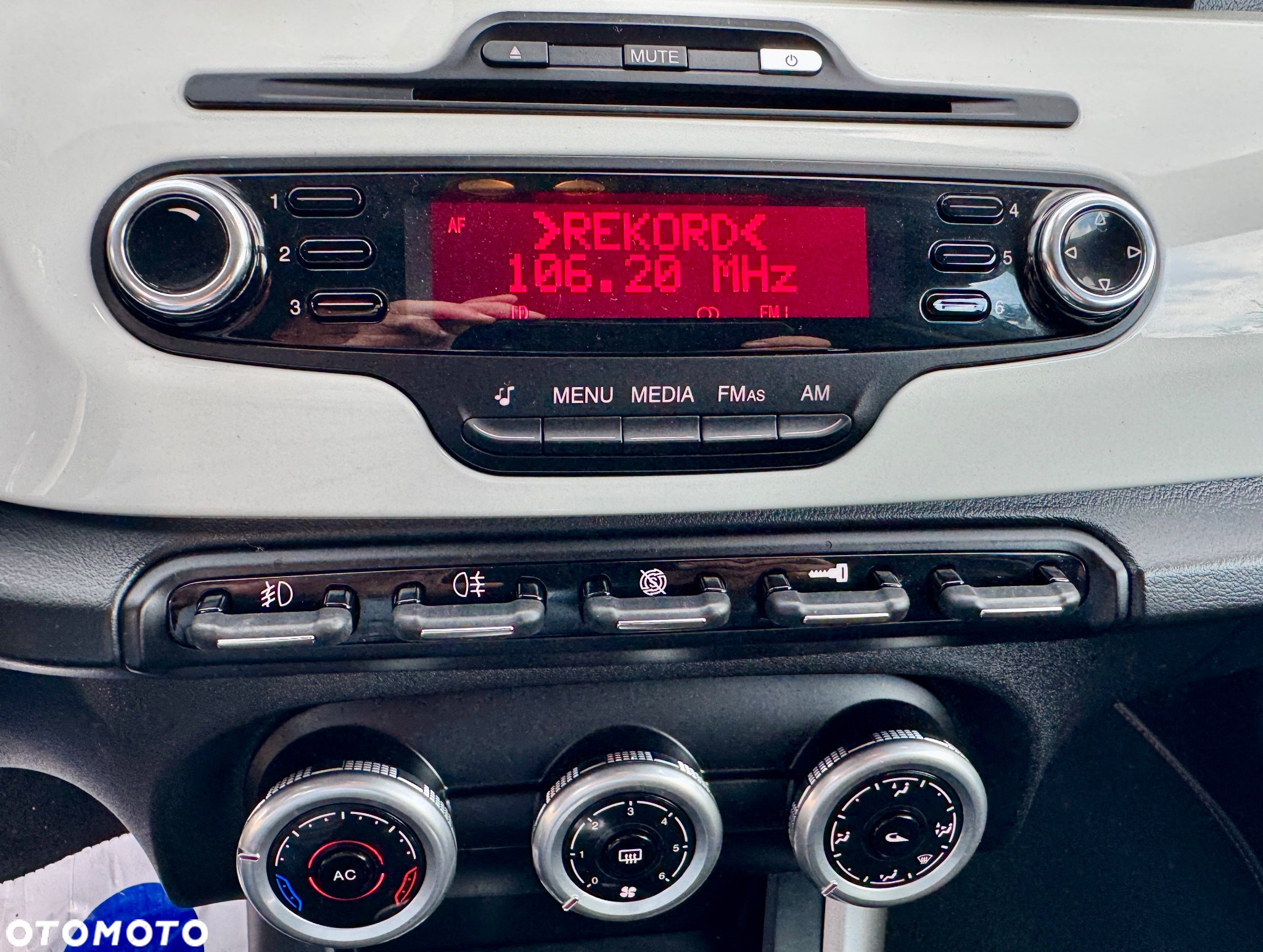 Alfa Romeo Giulietta 1.4 TB 16V Multiair Collezione - 21