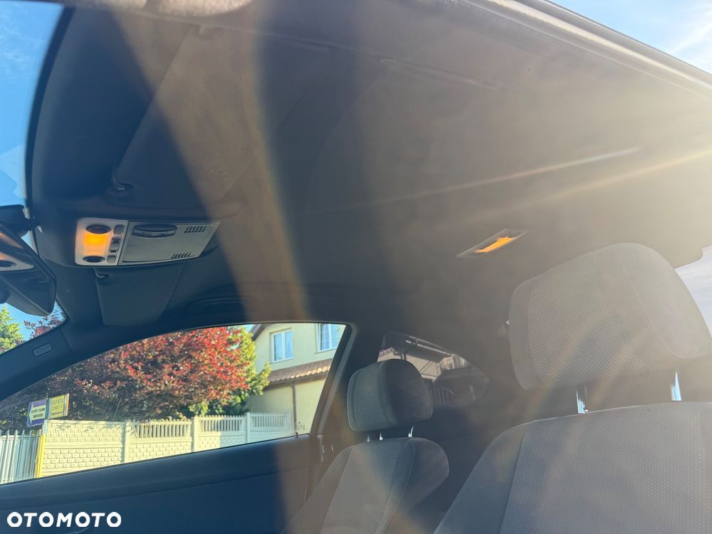 BMW Seria 3 320d DPF - 12