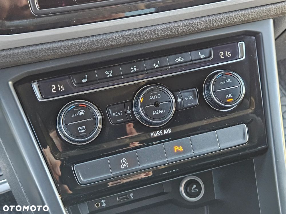 Volkswagen Touran 2.0 TDI SCR (BlueMotion Technology) Highline - 16