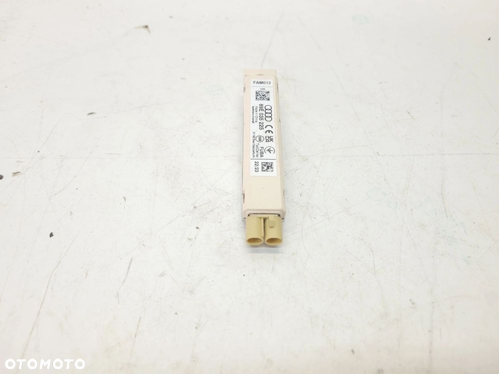 ANTENA WZMACNIACZ ANTENOWY AUDI Q3 Q4 Q3 8Y 89E035225 - 2