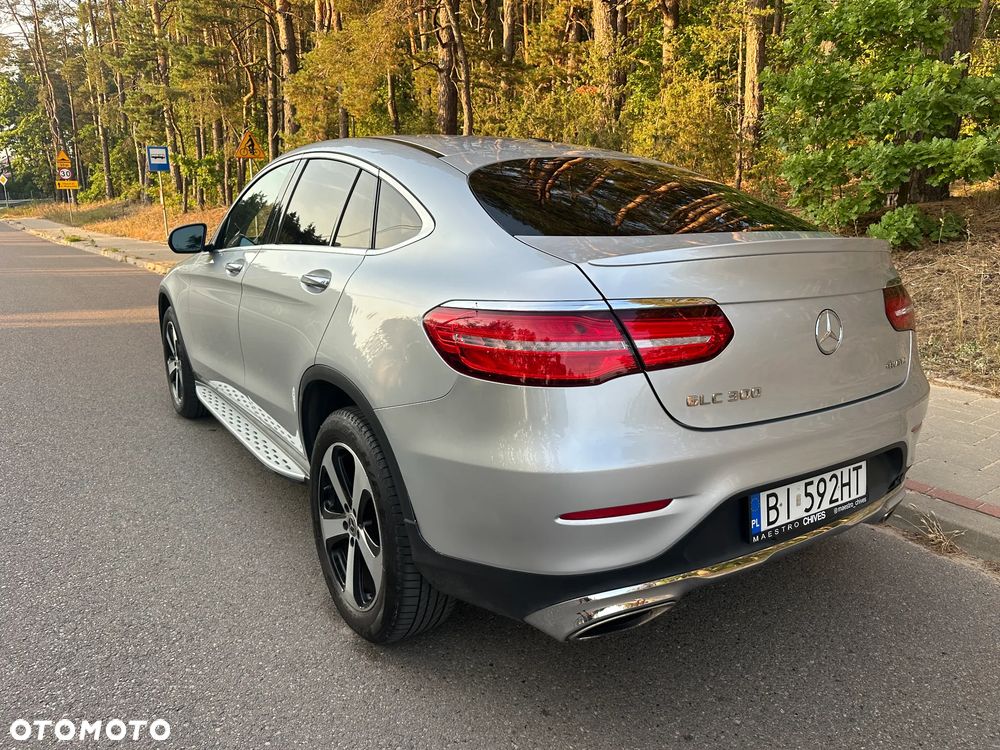 Mercedes-Benz GLC 300 4Matic 9G-TRONIC Exclusive - 8