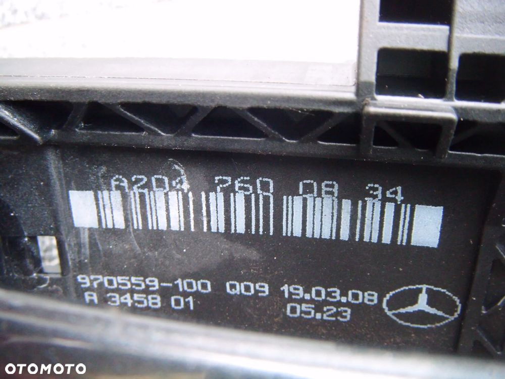 mercedes w204 08r klamka drzwi prawy przód C755 - 2