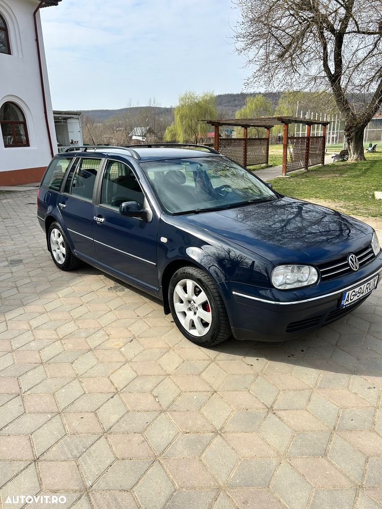 Volkswagen Golf - 6