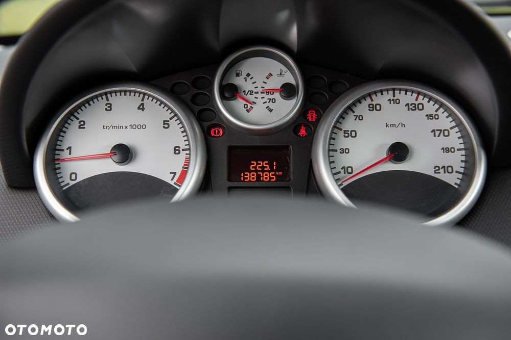 Peugeot 207 1.4 16V Trendy - 23