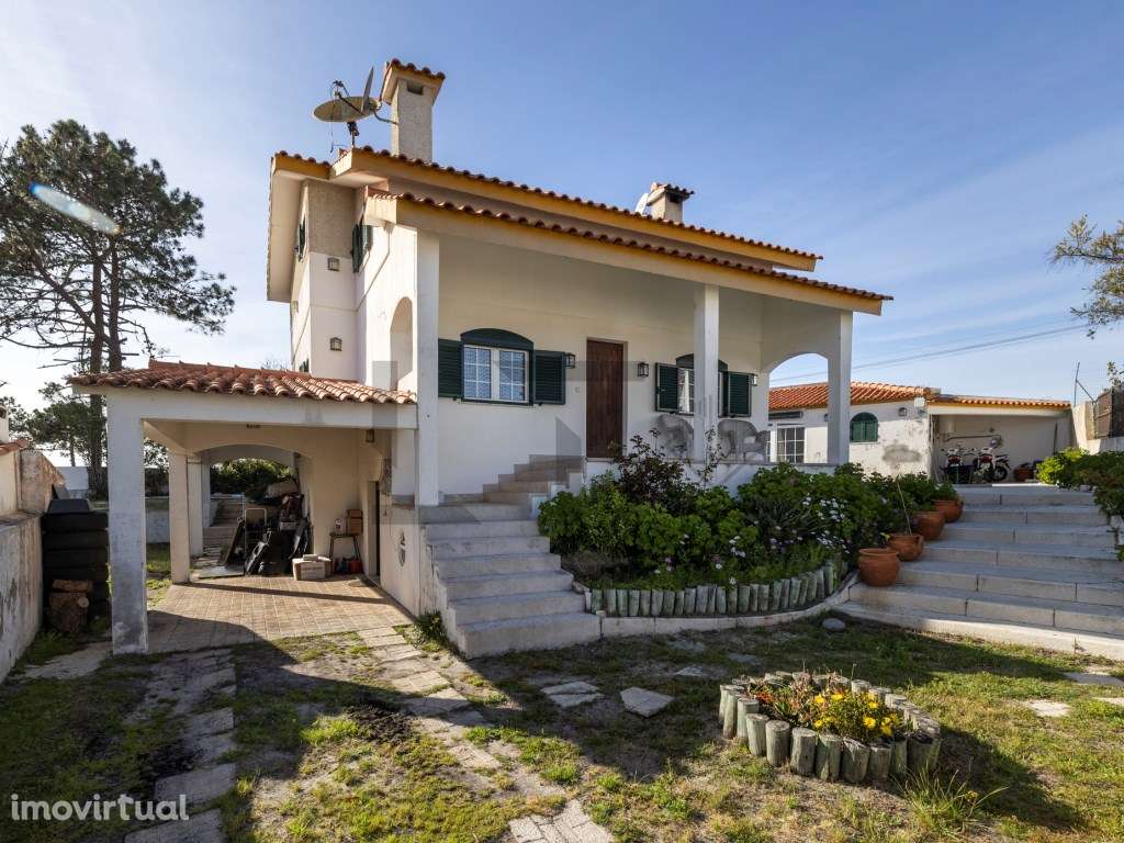 MORADIA T5 COM JARDIM E PISCINA PRIVADA, PARA VENDA, NA PRAIA DA GA... - Grande imagem: 3/14