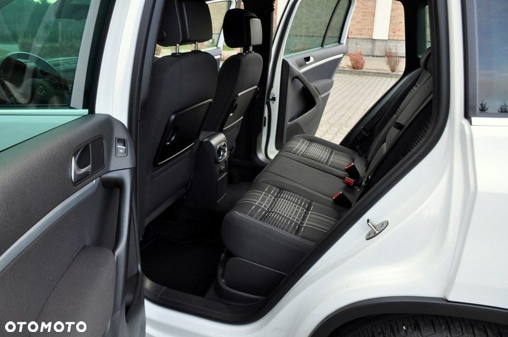 Volkswagen Tiguan - 22