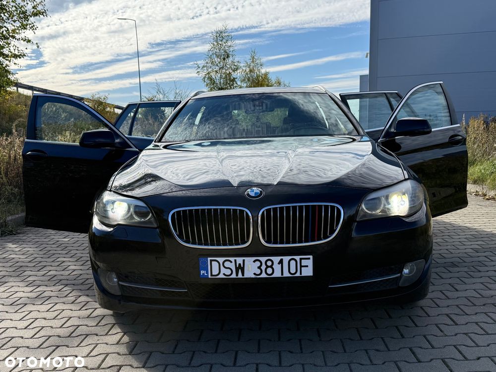 BMW Seria 5 520d - 23