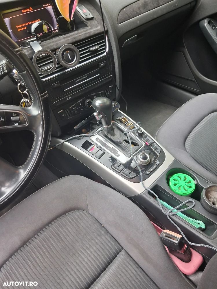 Audi A4 Avant 2010 photo 5