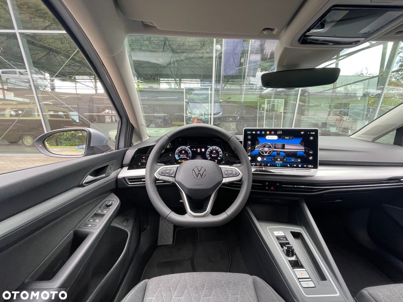 Volkswagen Golf - 10