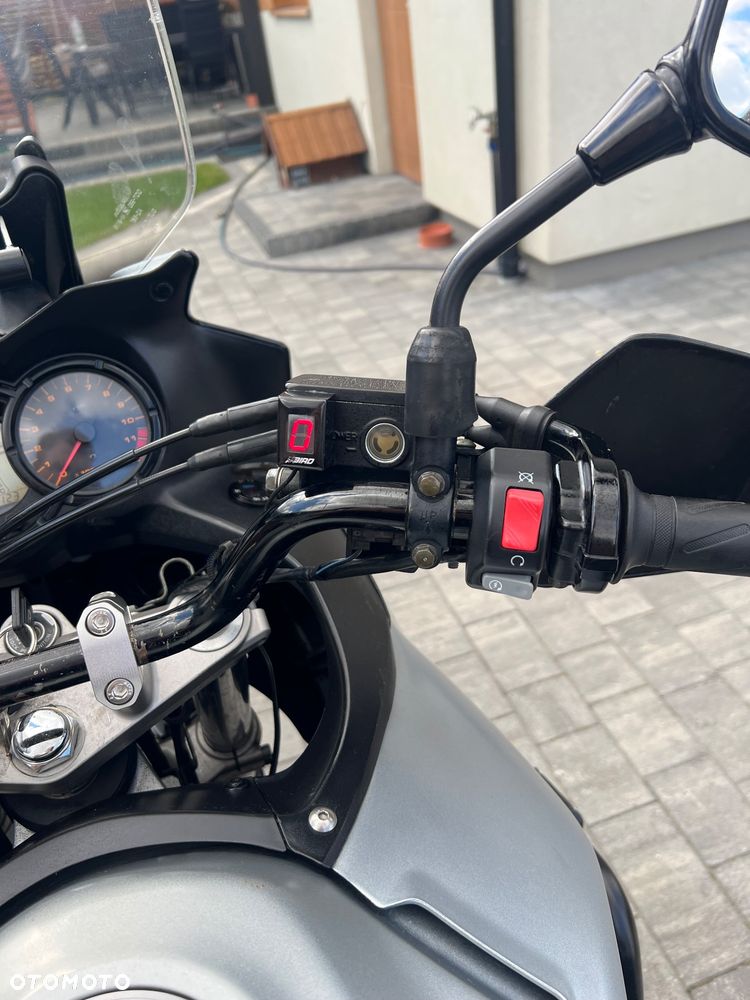 Suzuki V-STROM - 20
