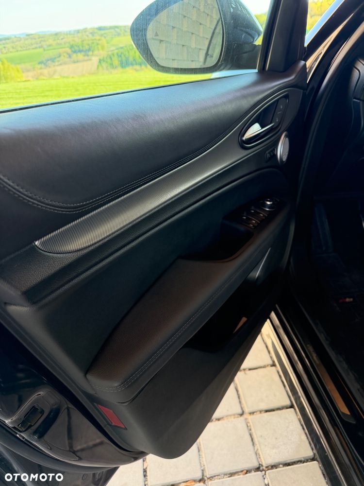 Alfa Romeo Stelvio 2.0 Turbo Veloce Q4 - 15