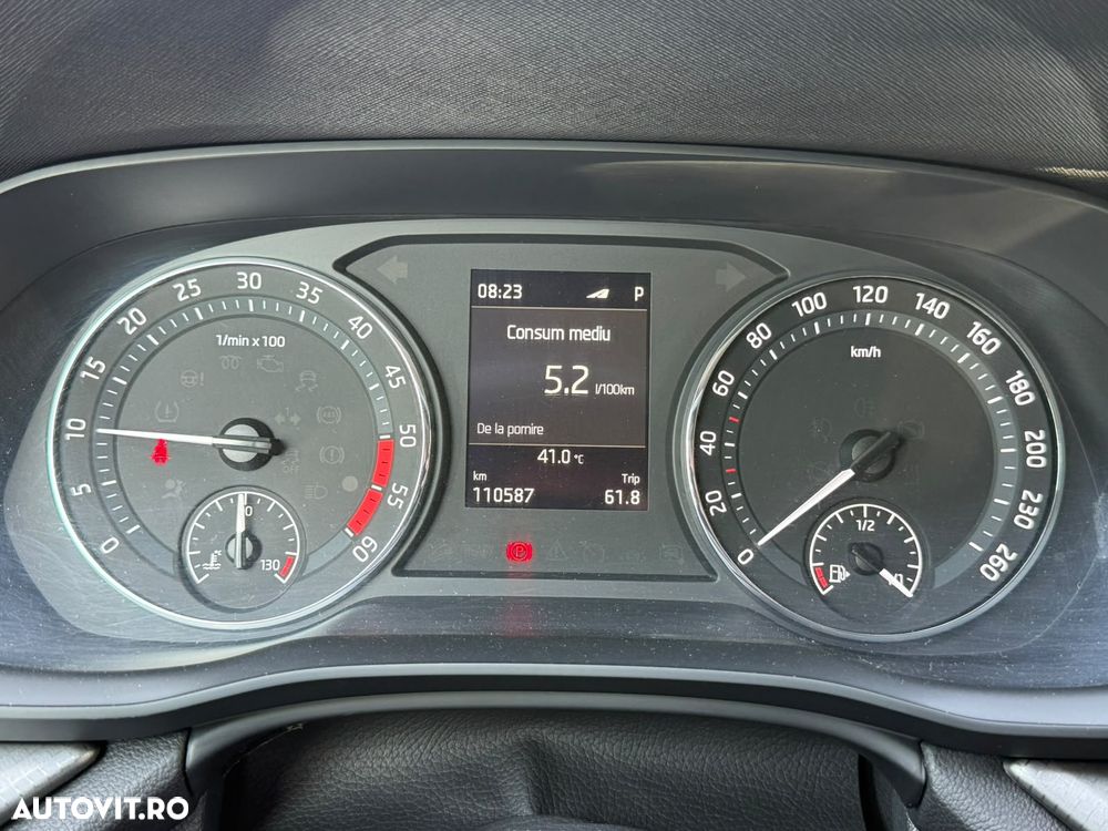 Skoda Octavia 2.0 TDI DSG Ambition - 11