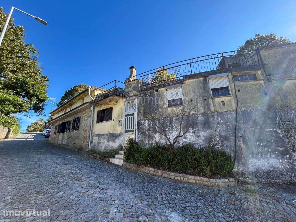 Moradia T3 para venda, situada no centro da vila de Melgaço, próxim... - Grande imagem: 5/17