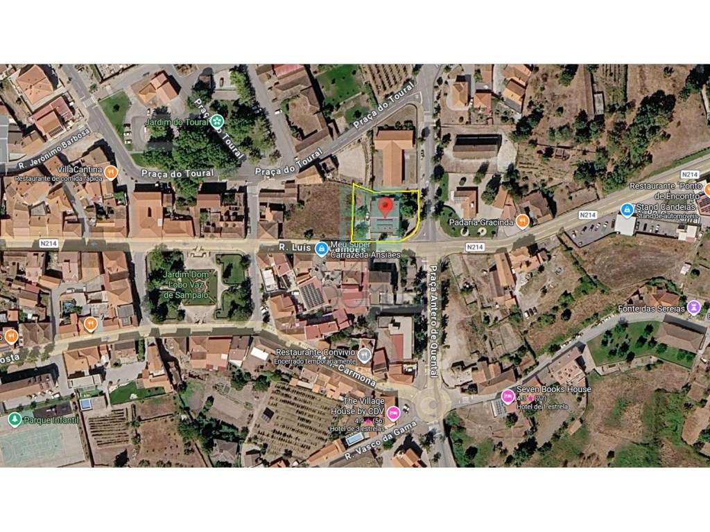 Prédio comercial de serviços, térreo, no centro de Carrazeda de Ans... - Grande imagem: 4/38