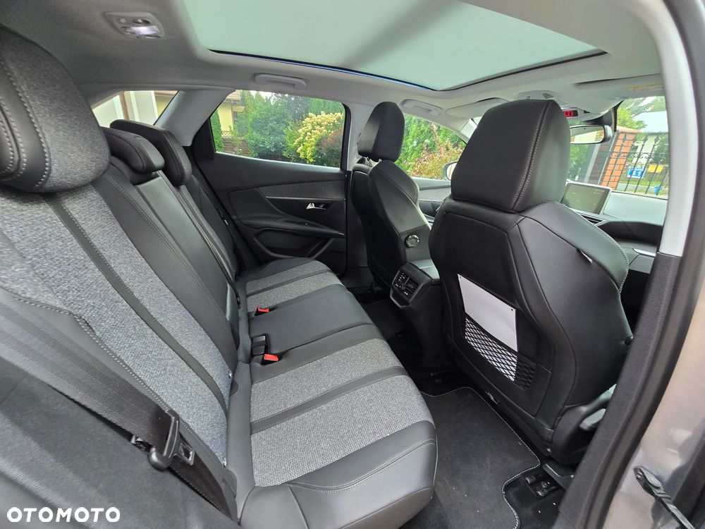 Peugeot 3008 1.2 PureTech GPF Allure S&S - 8