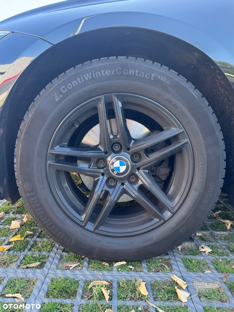 BMW Seria 3 318i - 28