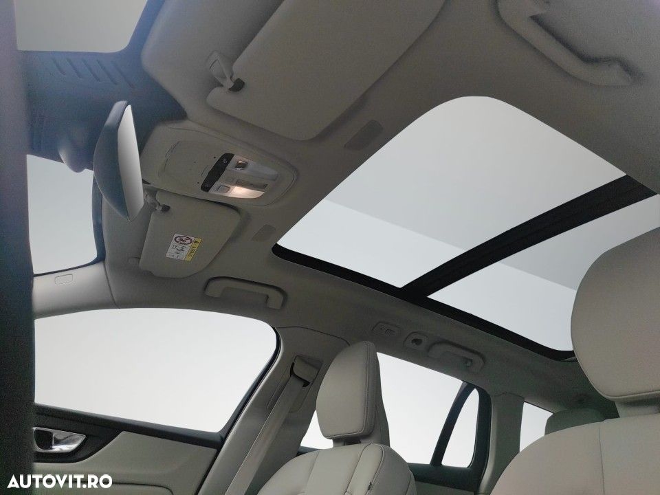 Volvo V60 B4 MHEV AT Plus Dark - 18