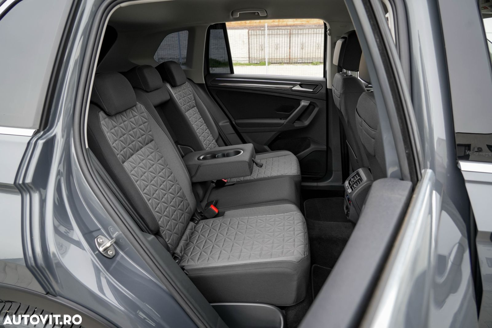 Volkswagen Tiguan 1.4 eHybrid OPF DSG Life - 13