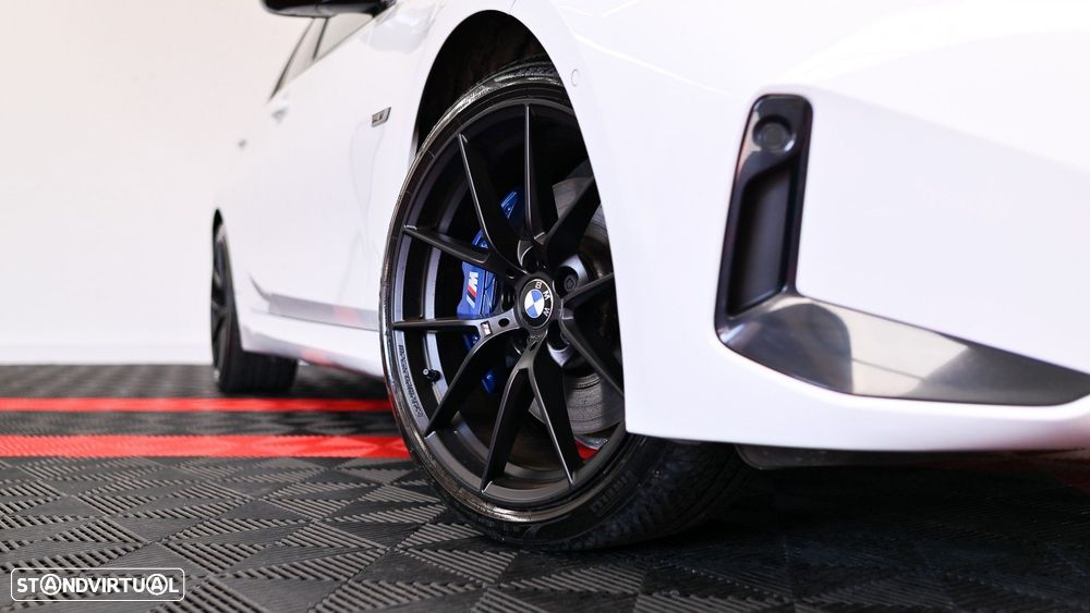 BMW 330 e Aut. M Sport - 17