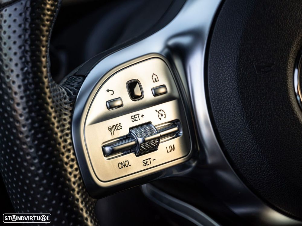 Mercedes-Benz CLA 250 - 11